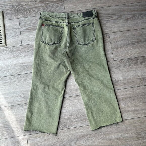 BDG High-Waisted Disdressed Cowboy  Cut Off Jeans - Picture 8 of 13